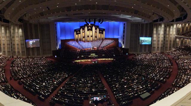 Die Generalkonferenz findet im Konferenzzentrum in Salt Lake City in Utah statt, das 21.000 Sitzplätze bietet. Sie wird in über 100 Länder in aller Welt übertragen.
