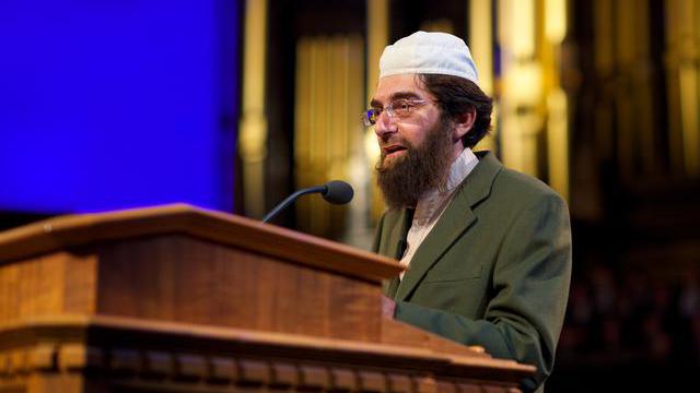Das Schlussgebet sprach Imam Muhammed Shoayb Mehtar von der Islamischen Gemeinschaft Salt Lake City und Umgebung. Danach sangen die Versammelten das Lied "Let There Be Peace on Earth" ("Lass auf Erden Frieden sein").