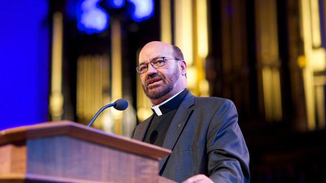 Pfarrer Elias Koucos von der Griechisch-Orthodoxen Kirche sprach das Anfangsgebet.